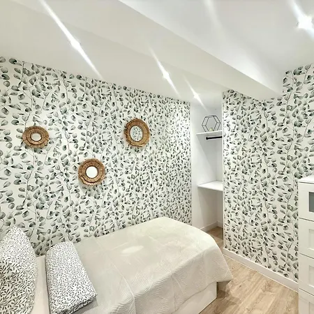 Paulmarie Olympia Адехе