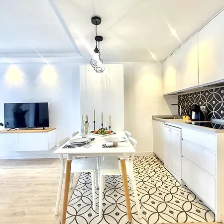 Paulmarie Olympia Адехе